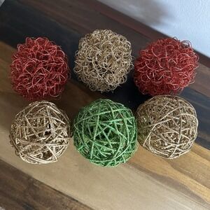 Set of 6 Glitter Christmas Decor Filler Balls Metal & Wood Red Gold Green